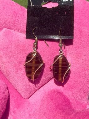 EUC Handcrafted Tiger's Eye dangle earrings oval-shaped Polished